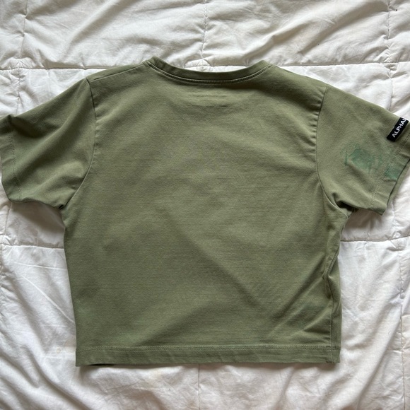 Alphalete Baby tee || - Picture 4 of 6